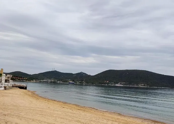 Plaisir Nea Peramos (Macedonia)